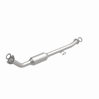 MagnaFlow Direct Fit Catalytic Converter OEM 2001-2004 Toyota Sequoia Underbody
