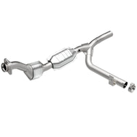 MagnaFlow Direct Fit Catalytic Converter 99 Ford F-150 4.6L