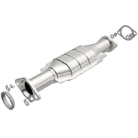 MagnaFlow Direct Fit Catalytic Converter 01-02 Montero 3.5L Rear