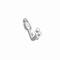 MagnaFlow Direct Fit Catalytic Converter 96-00 Toyota 4 Runner 2.7