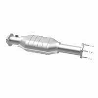 MagnaFlow Direct Fit Catalytic Converter 00-04 Jeep Wrangler 4.0L Rear/2.4L/2.5L