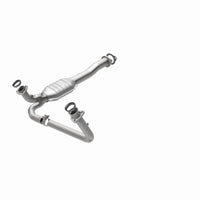 MagnaFlow Direct Fit Catalytic Converter GM 1500/2500/3500 Truck 96-