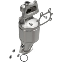 MagnaFlow Direct Fit Catalytic Converter 04-07 Saturn VUE 3.5L Front