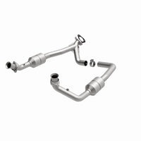 MagnaFlow Direct Fit Catalytic Converter 00-03 Ford E150 5.4L