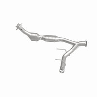 MagnaFlow Direct Fit Catalytic Converter 03-04 Ford Expedition 5.4L V8 Passenger Side