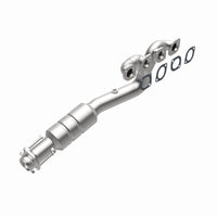 MagnaFlow Direct Fit Catalytic Converter 02-03 BMW 745i 4.4L D/S