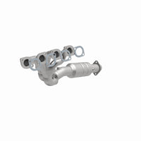 MagnaFlow Direct Fit Catalytic Converter 02-03 BMW 745i 4.4L